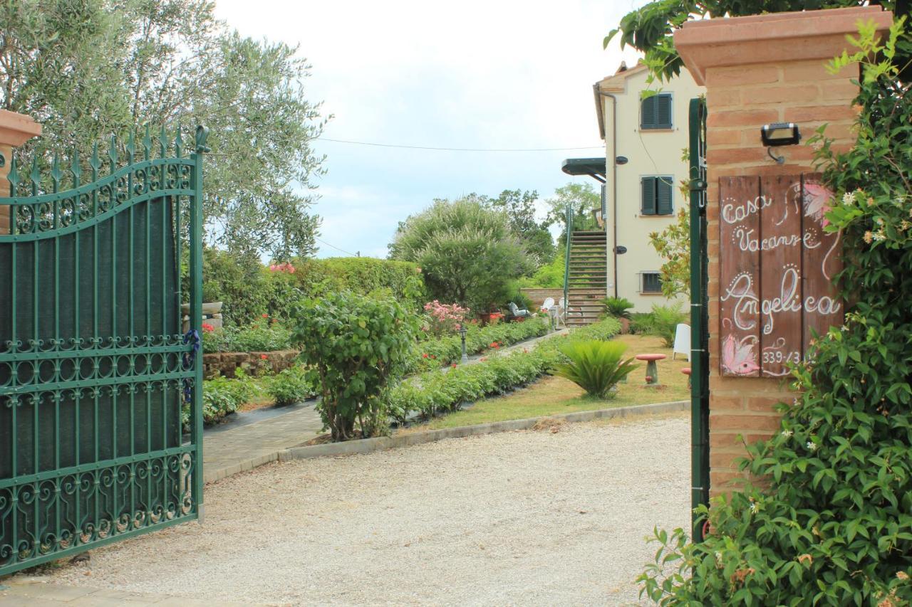 Casa Vacanze Angelica Ostra Vetere Екстериор снимка