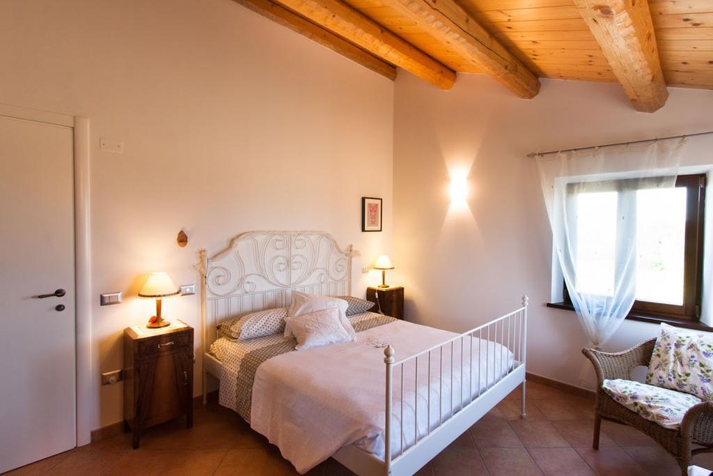 Casa Vacanze Angelica Ostra Vetere Екстериор снимка