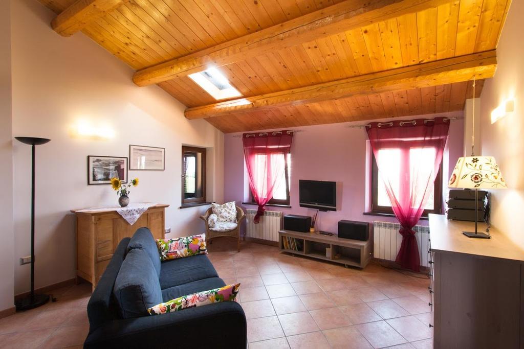 Casa Vacanze Angelica Ostra Vetere Екстериор снимка